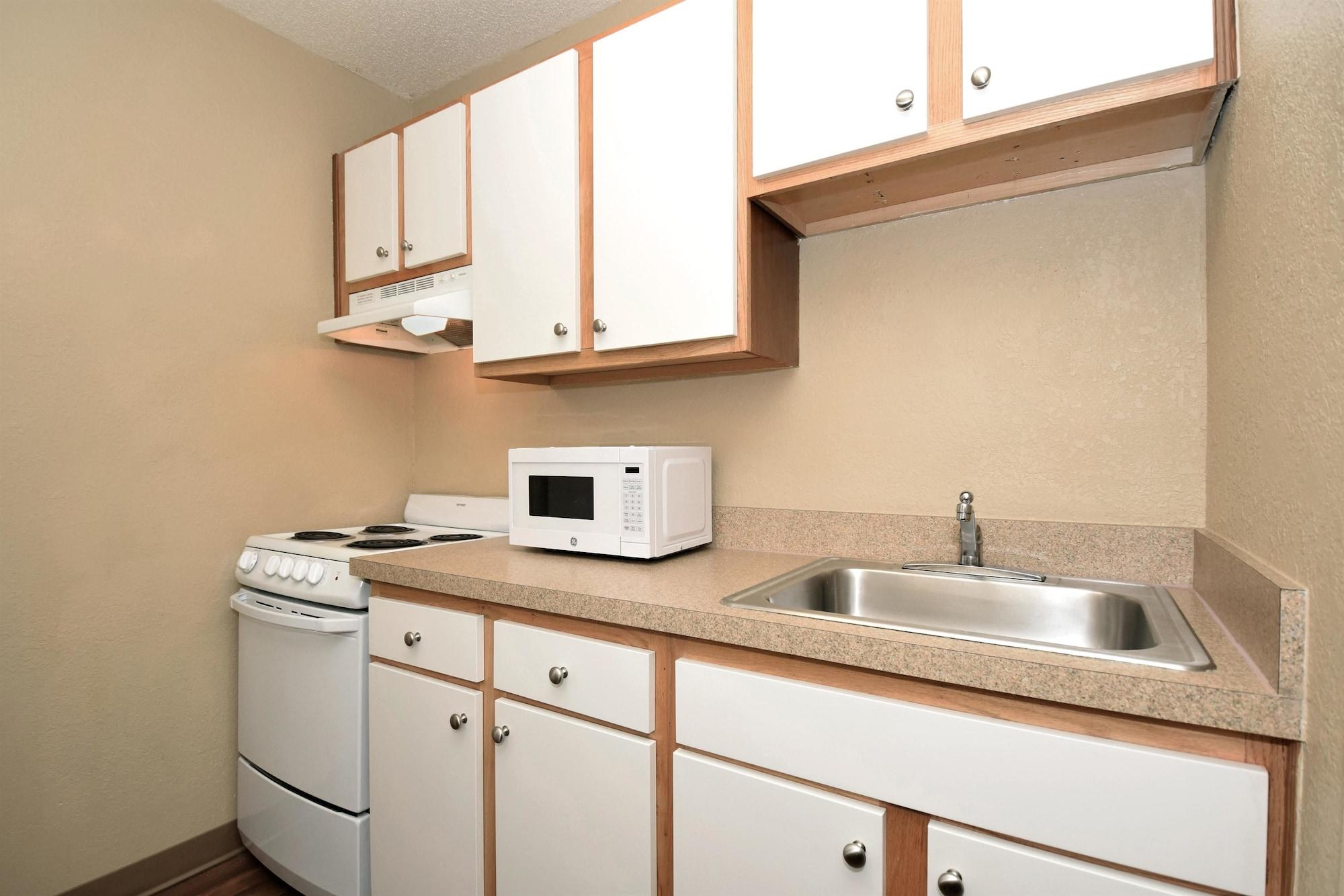 Extended Stay America Select Suites - Detroit - Ann Arbor - University South Exterior photo