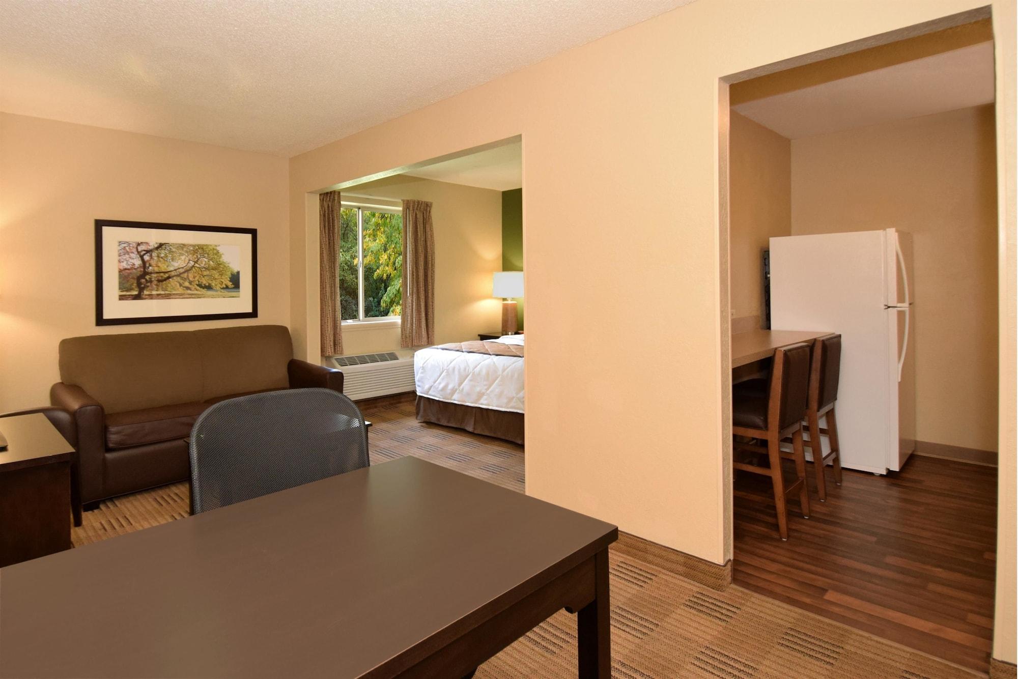 Extended Stay America Select Suites - Detroit - Ann Arbor - University South Exterior photo