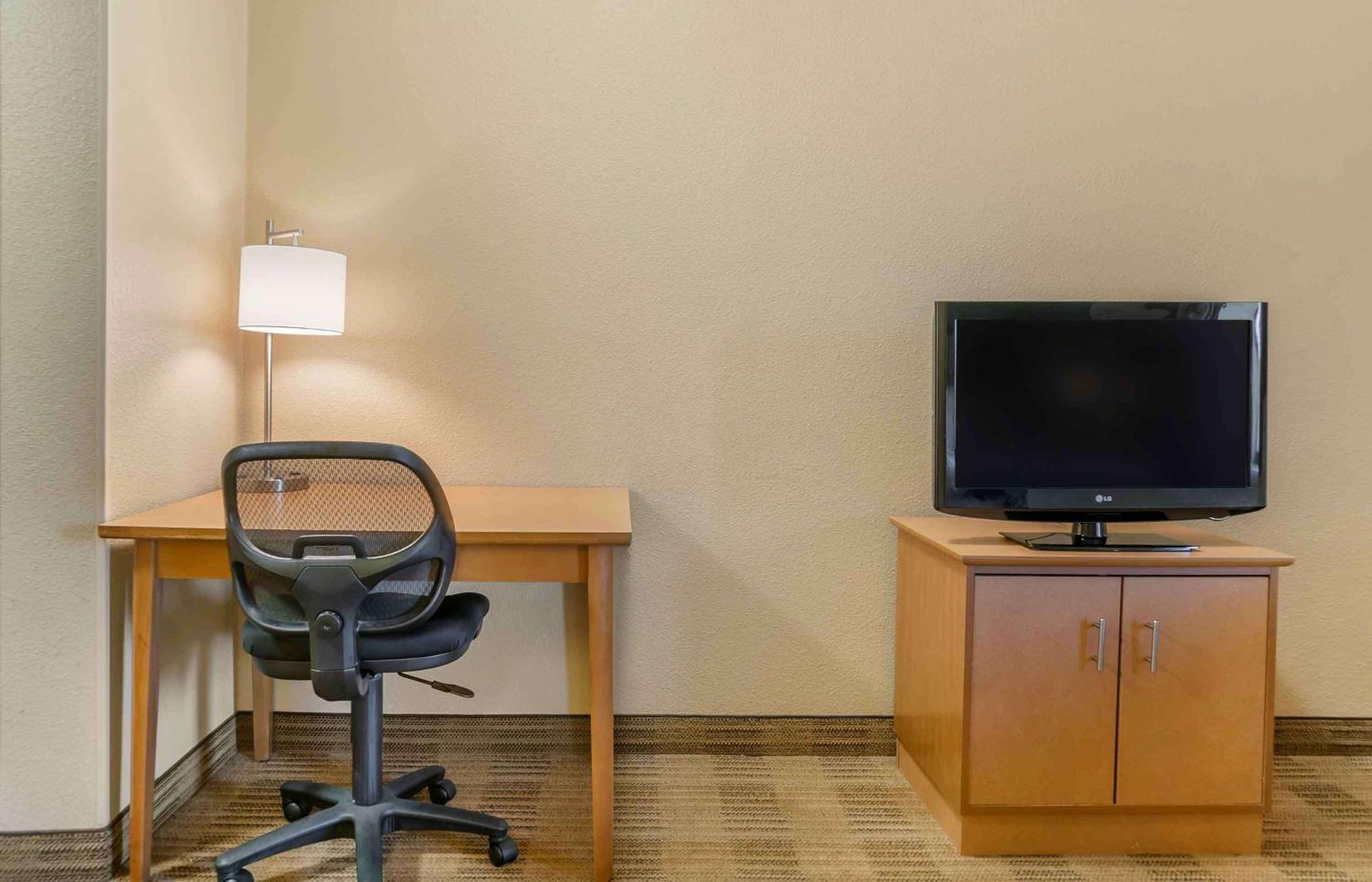 Extended Stay America Select Suites - Detroit - Ann Arbor - University South Exterior photo