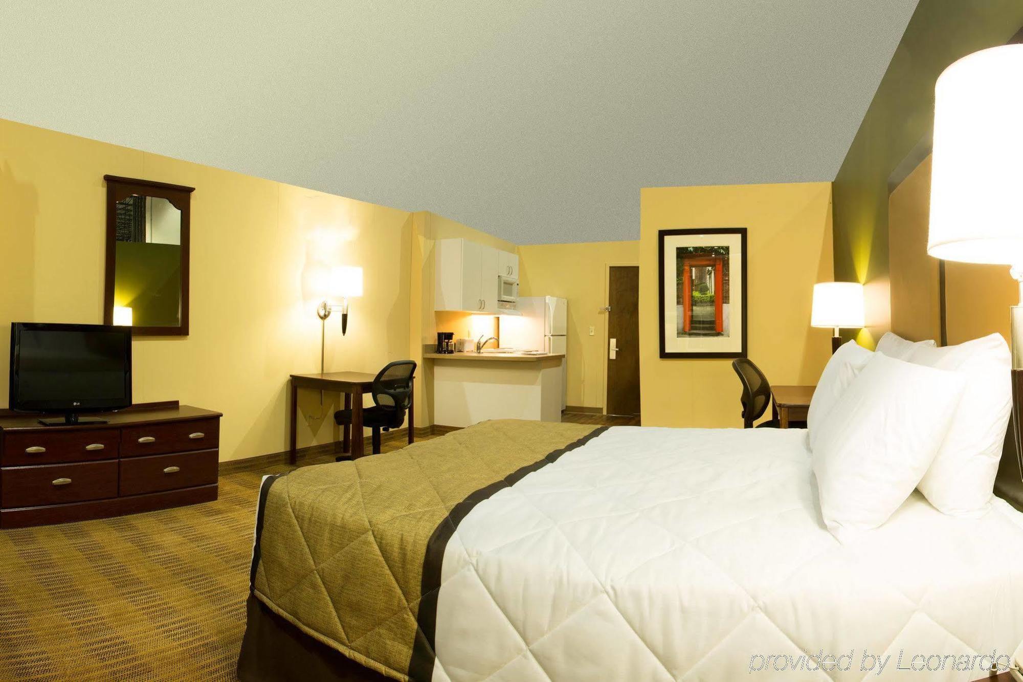 Extended Stay America Select Suites - Detroit - Ann Arbor - University South Exterior photo